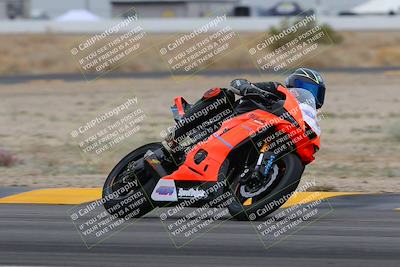 media/Jan-14-2023-SoCal Trackdays (Sat) [[497694156f]]/Turn 4 Set 2 (1030am)/